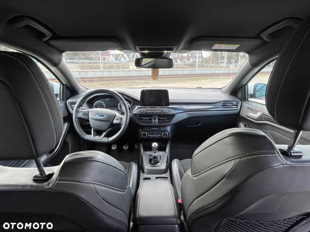 Ford Focus 2.3 EcoBoost S&S ST - 9