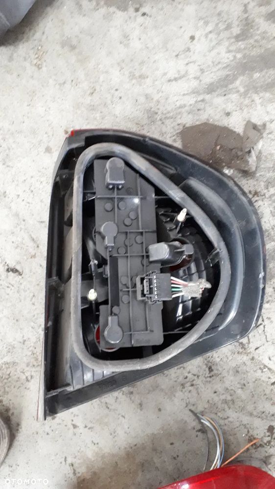Lampa tylna lewa Renault Thalia !! Wysyłka !! - 3