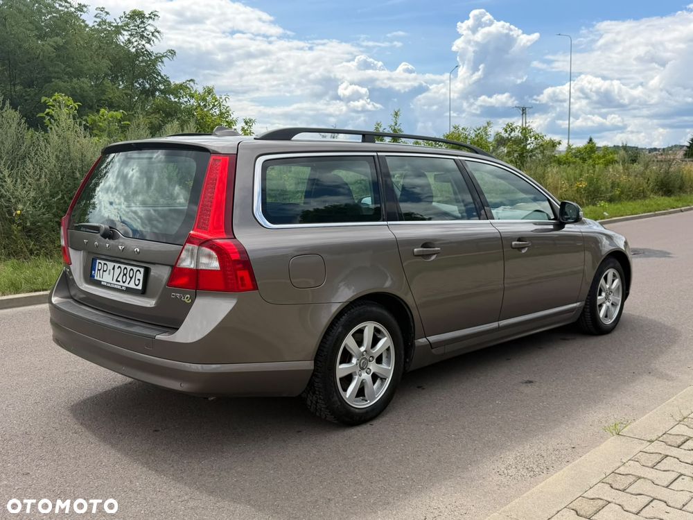 Volvo V70 - 8