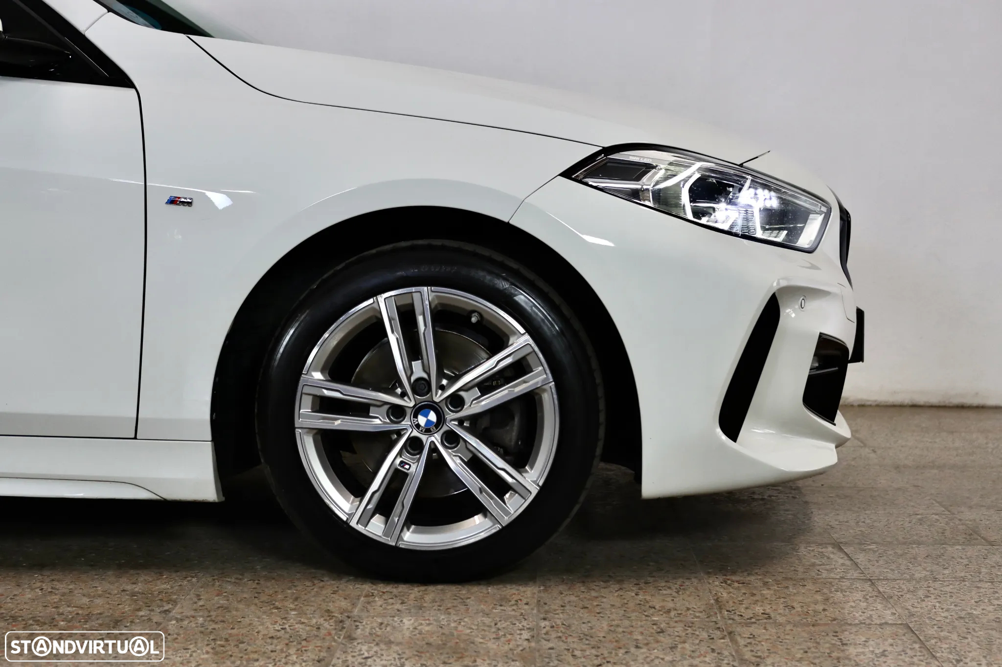BMW 116 d Pack M Shadow Auto - 29