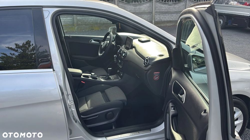 Mercedes-Benz Klasa B 200 BlueEFFICIENCY EDITION 1 - 17