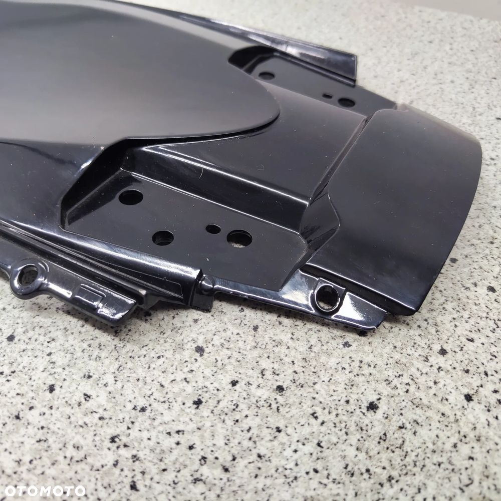 Wypełnienie, nadkole, osłona, owiewka Suzuki GSX-R 1000 GSXR 1000 K7 K8 - 8