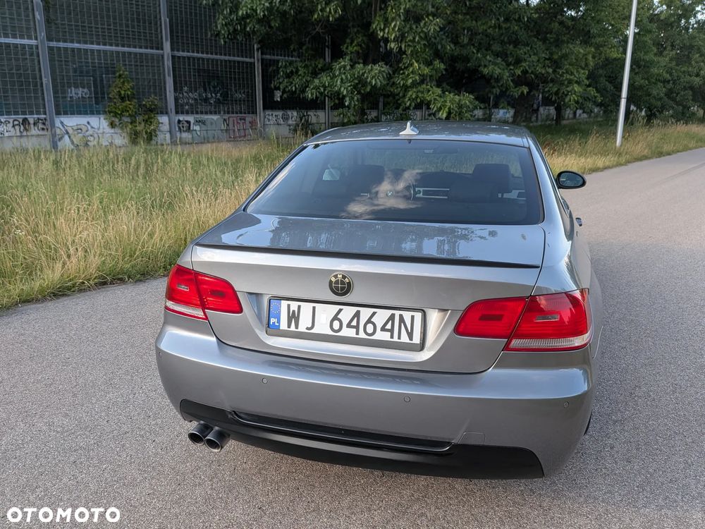 BMW Seria 3 325i - 11