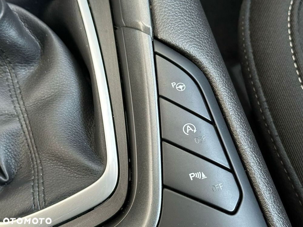 Ford Mondeo SW 2.0 TDCi Titanium PowerShift - 12