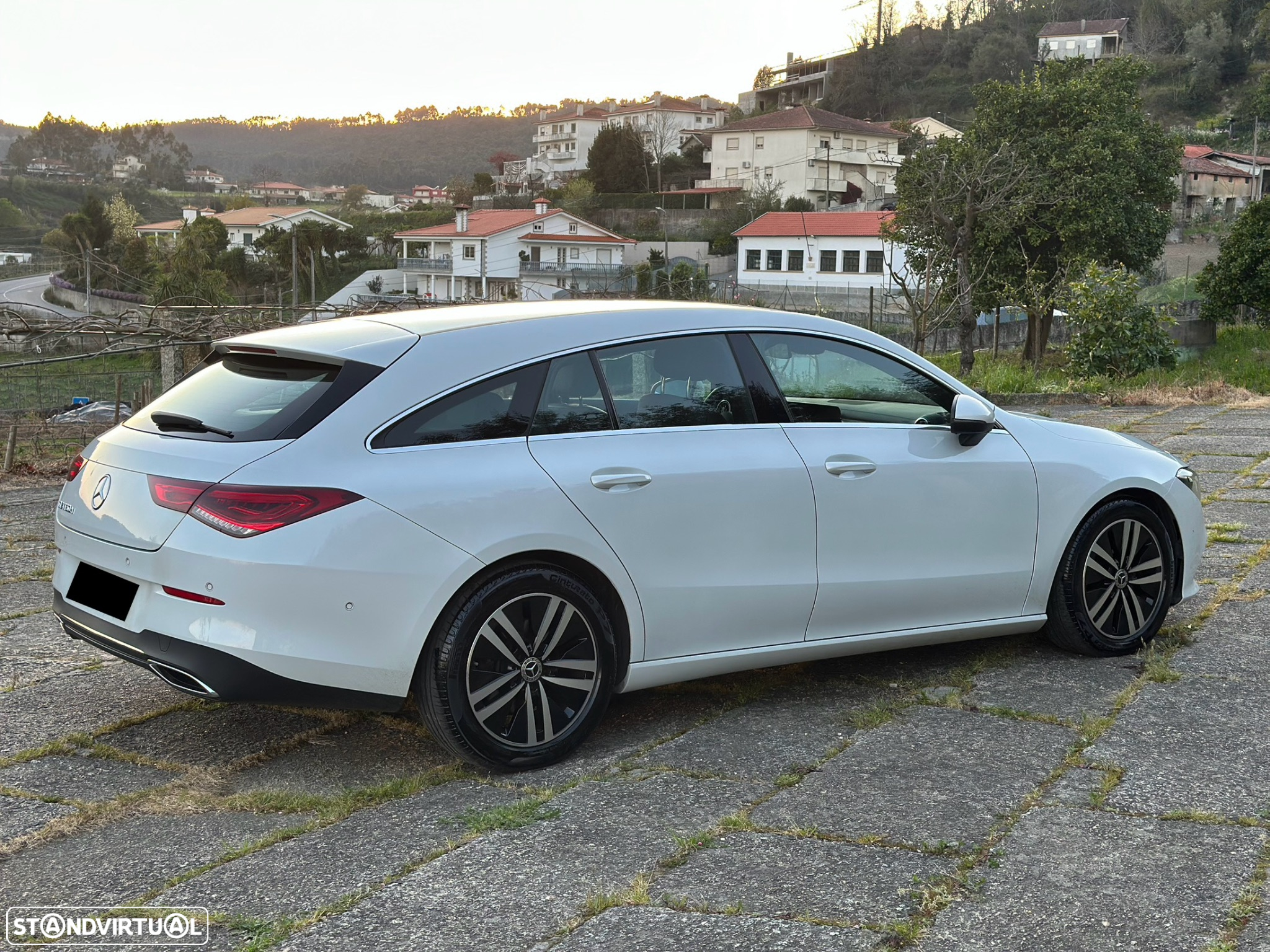 Mercedes-Benz CLA 180 d Shooting Brake Style Plus - 32