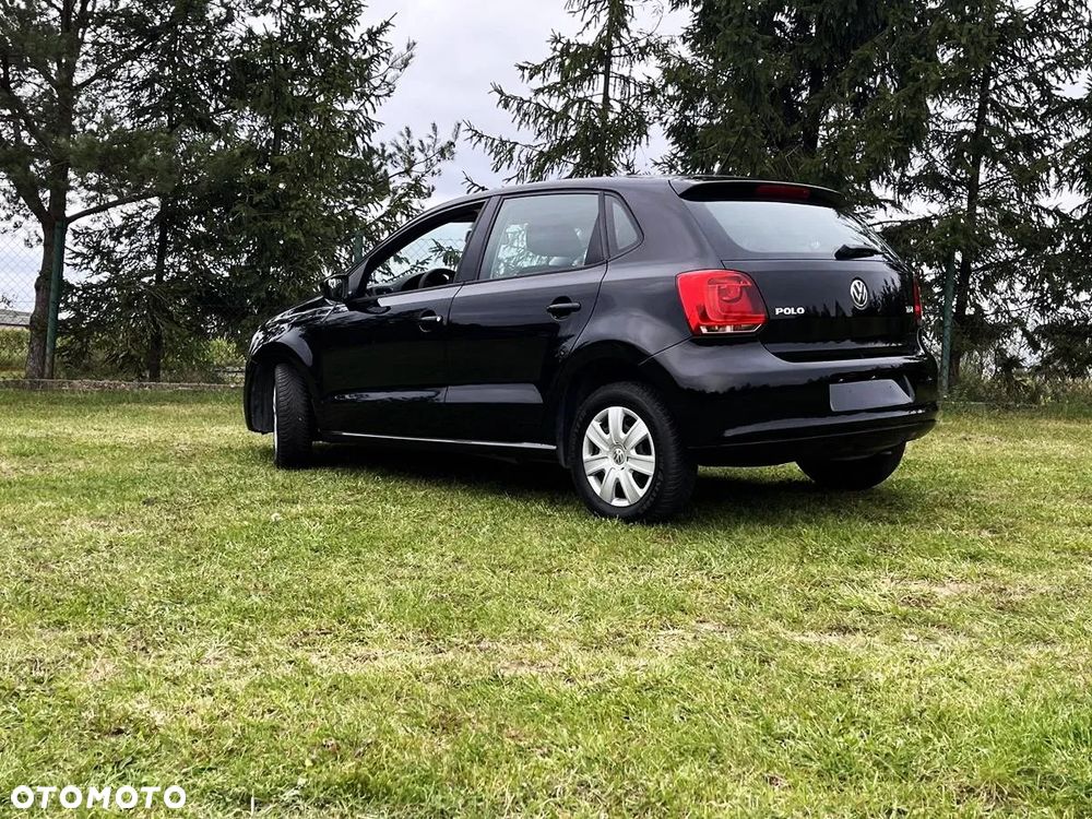 Volkswagen Polo - 2