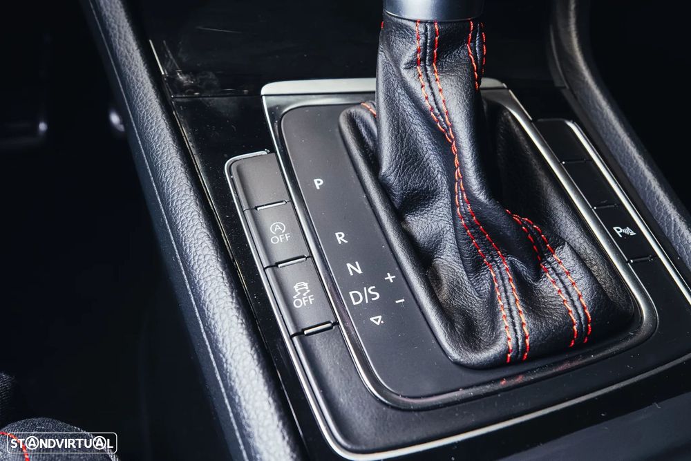 VW Golf - 29
