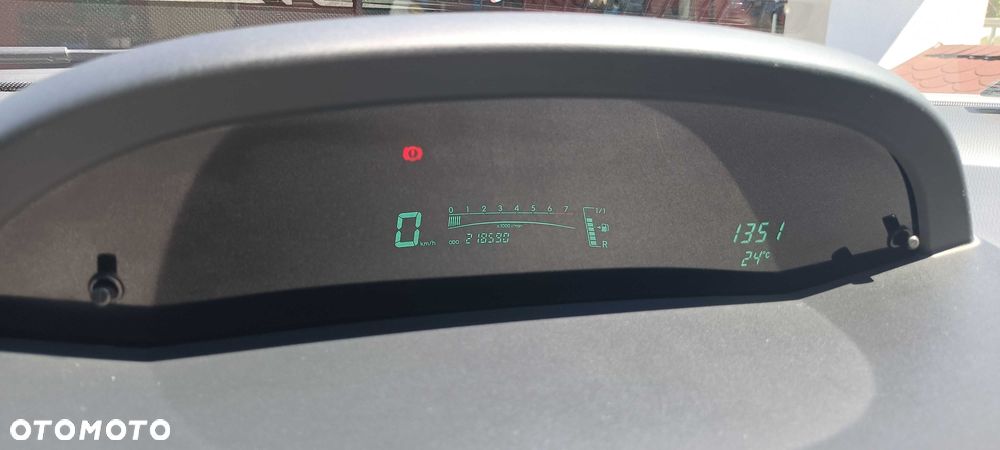 Toyota Yaris - 6