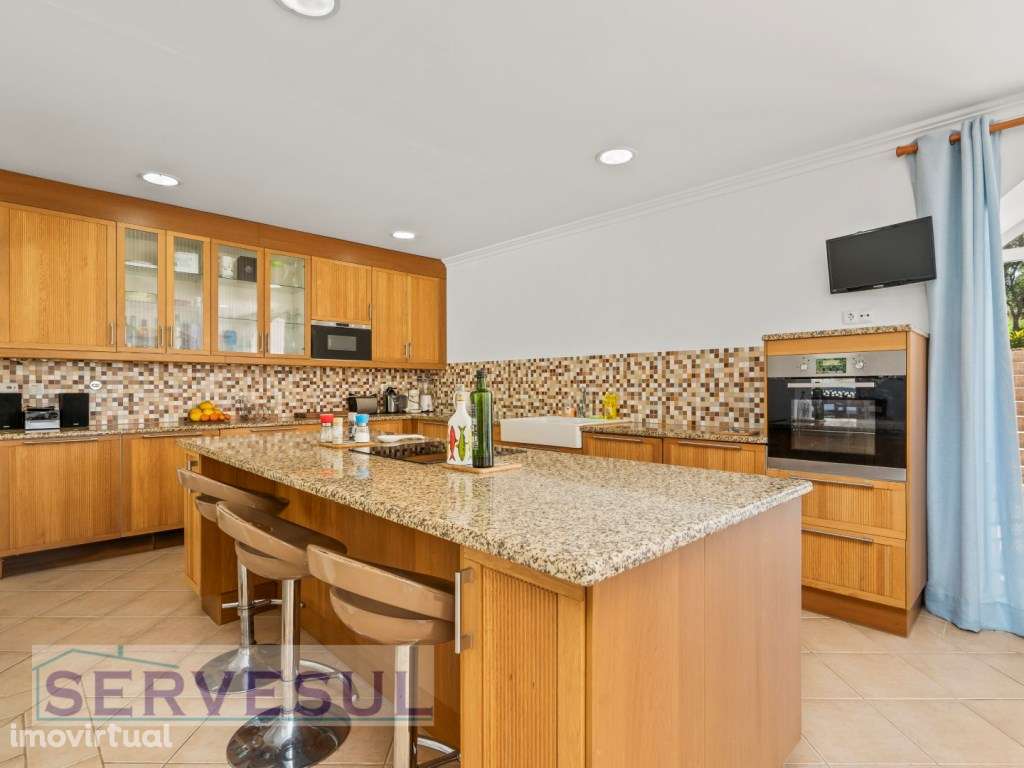 Linda Moradia de campo com 5 quartos, piscina, garagem e pomar a 5 ... - Grande imagem: 5/60