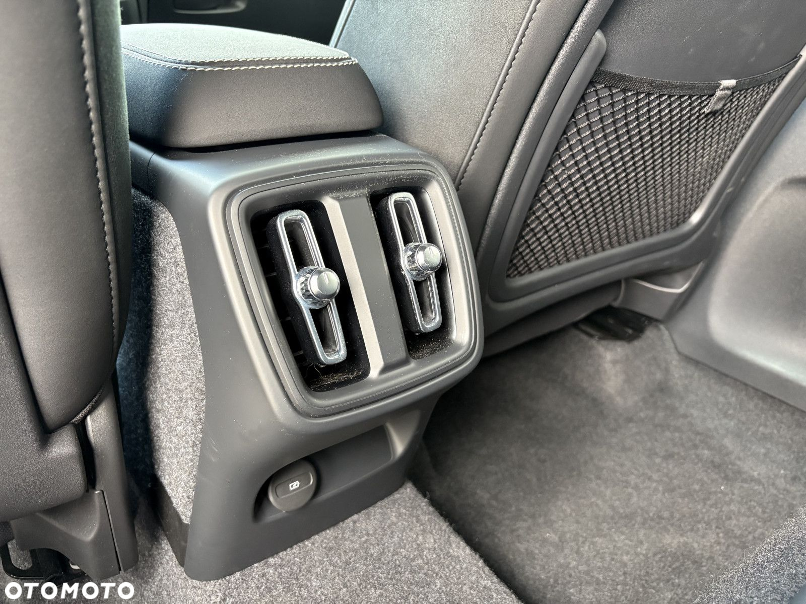 Volvo XC 40 - 20