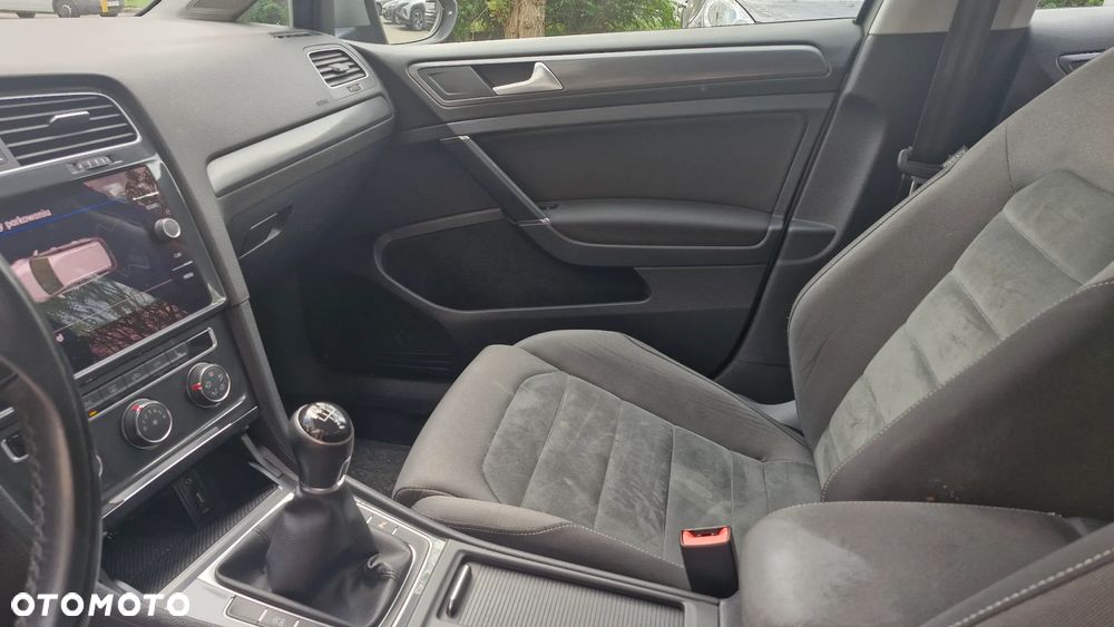 Volkswagen Golf 1.6 TDI BMT Comfortline - 12