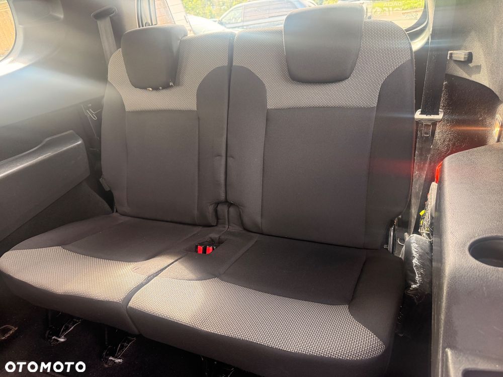 Dacia Lodgy SCe 100 Ambiance - 15