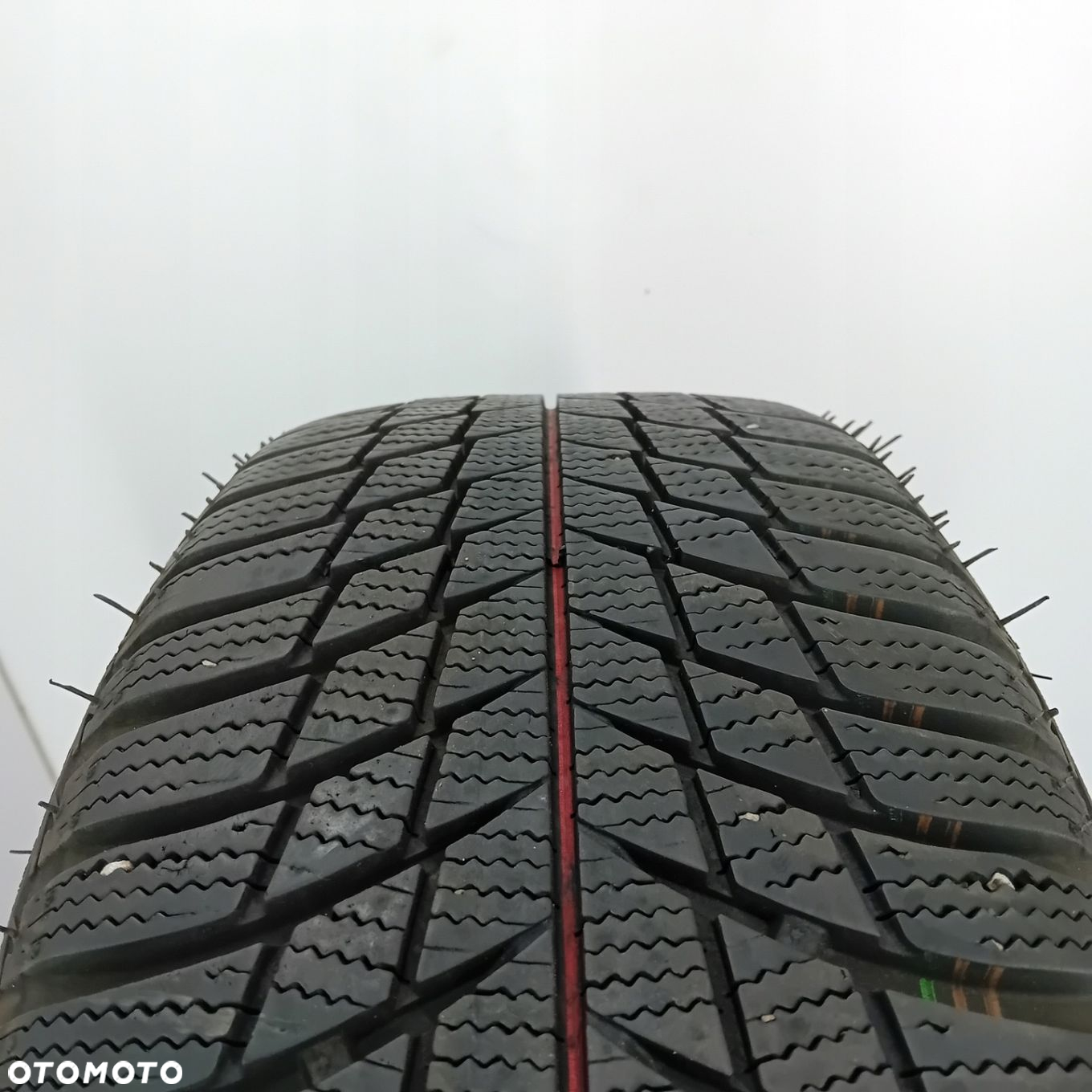 2x 205/60R16 opony zimowe Bridgestone Blizzak LM001 D84887 - 3