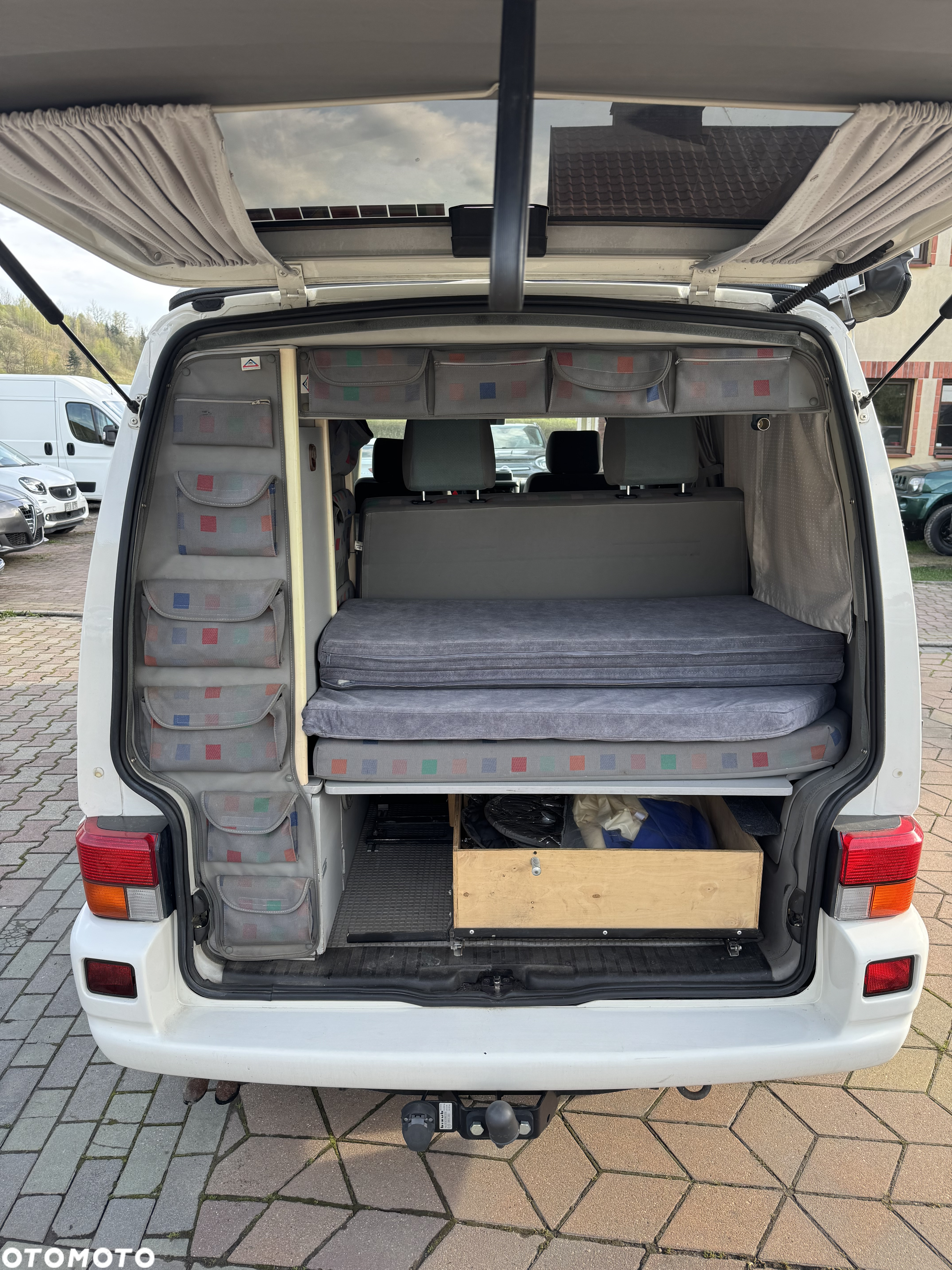 Volkswagen Transporter - 11