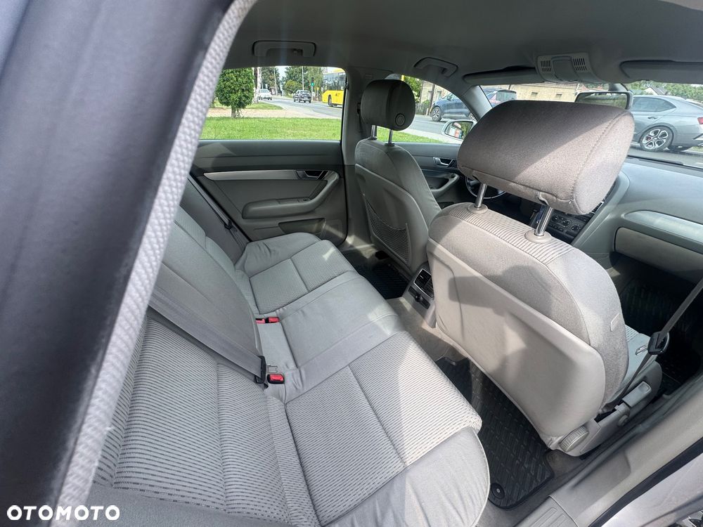 Audi A6 Limousine 2.4 - 19