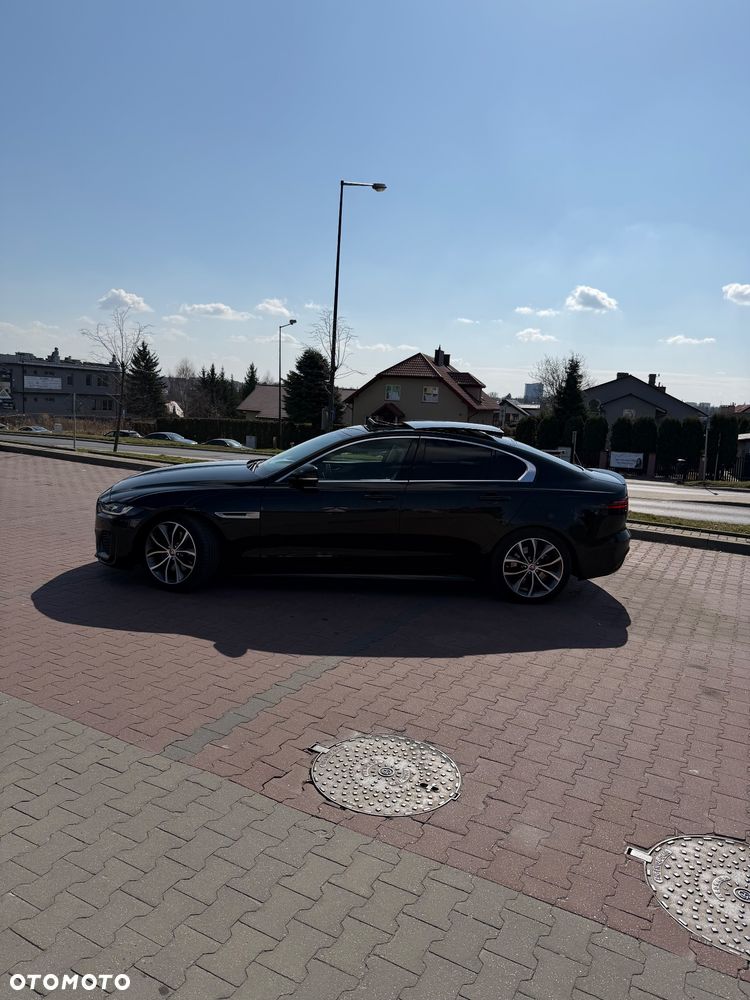 Jaguar XE 2.0 D180 R-Dynamic S - 6