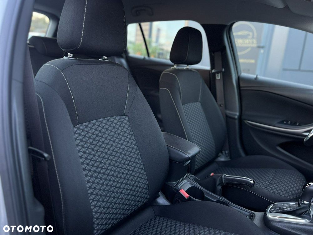 Opel Astra 1.4 T Edition S&S - 32