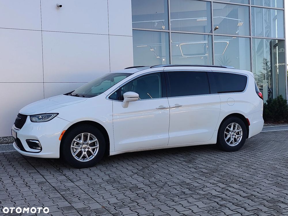 Chrysler Pacifica 2021 photo 3