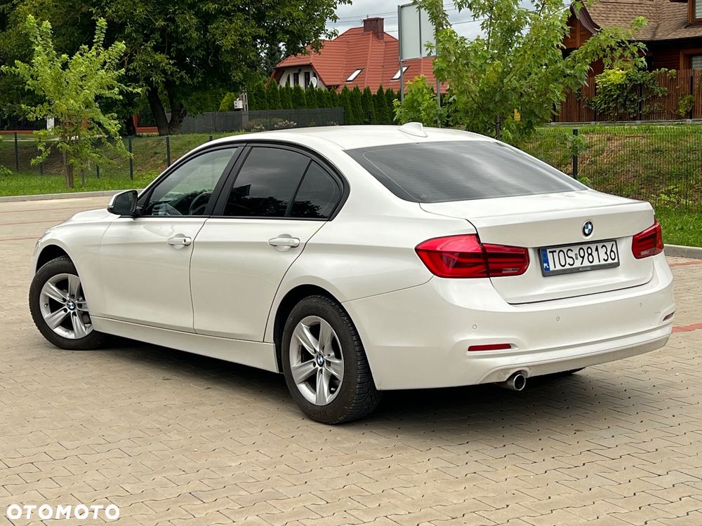 BMW Seria 3 318i - 3