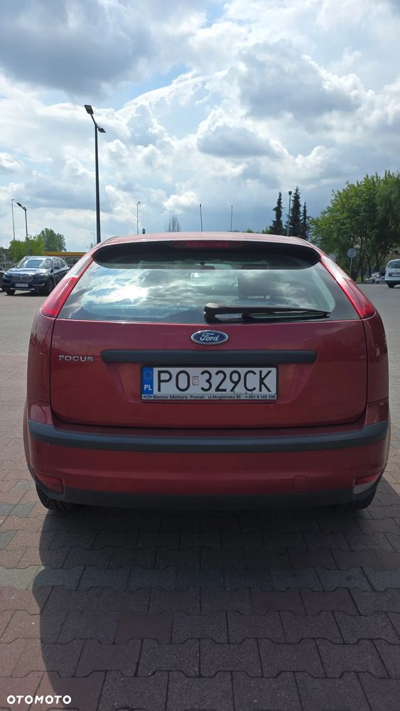 Ford Focus 1.6 Ambiente - 3