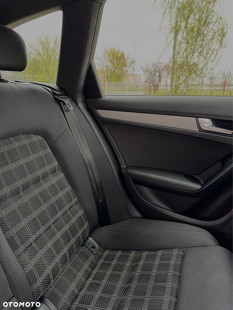 Audi A4 Avant 2.0 TDI DPF - 8