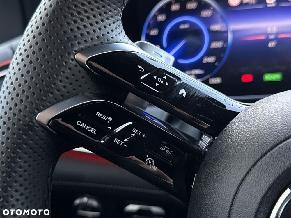 Mercedes-Benz EQS - 22