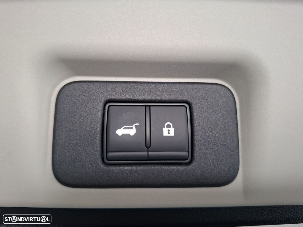 Nissan Ariya 87 kWh E-4ORCE Evolve Carr. 22kW + Pack Sport - 17