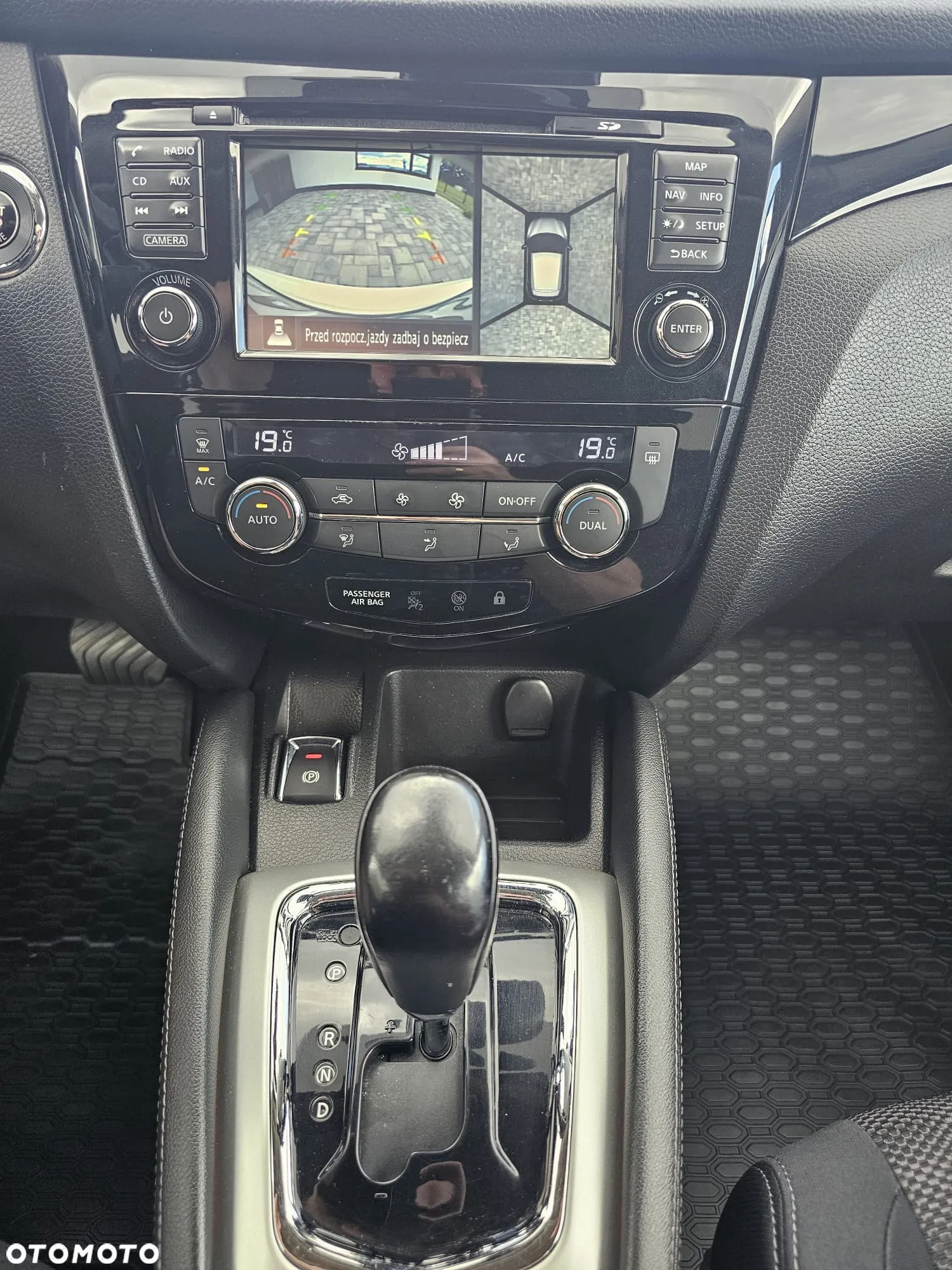 Nissan Qashqai 1.6 DCi Acenta Xtronic - 16