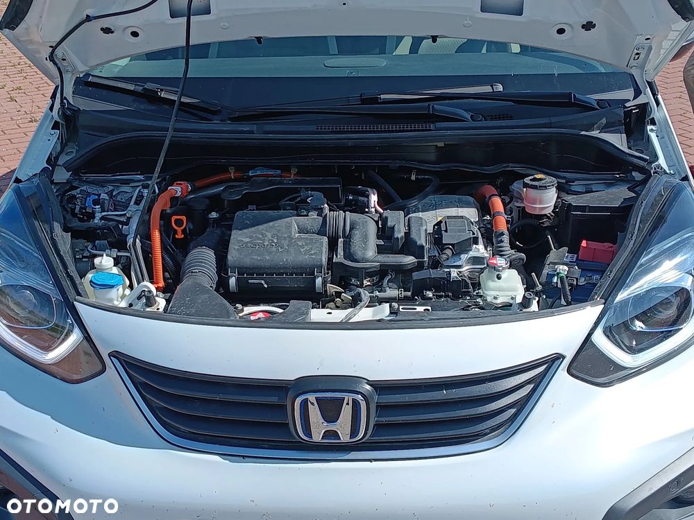 Honda Jazz 1.5 i-MMD Executive Crosstar (Czarny Dach) - 15