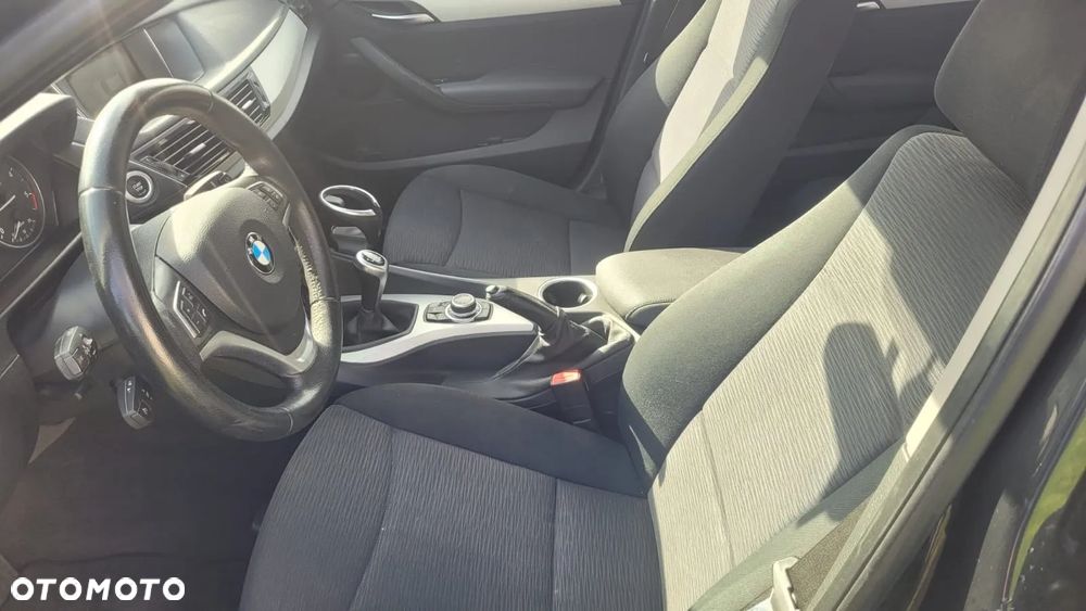 BMW X1 xDrive18d - 11