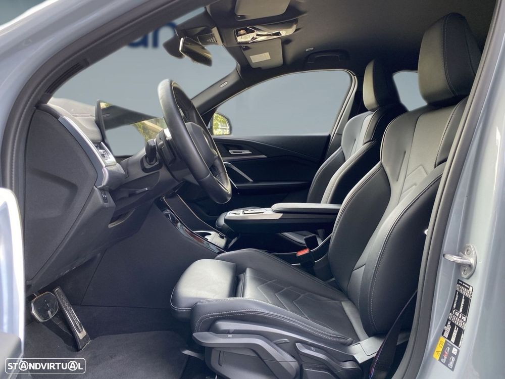 BMW iX2 eDrive20 Pack Desportivo M Pro — photo 3