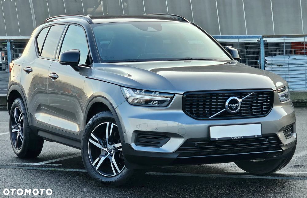 Volvo XC 40 B4 B R-Design - 2