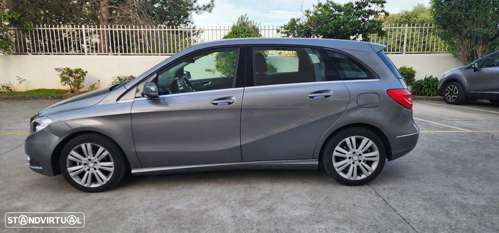 Mercedes-Benz B 180 CDI (BlueEFFICIENCY) 7G-DCT - 1