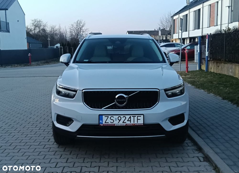 Volvo XC 40 T5 AWD Geartronic Momentum - 3