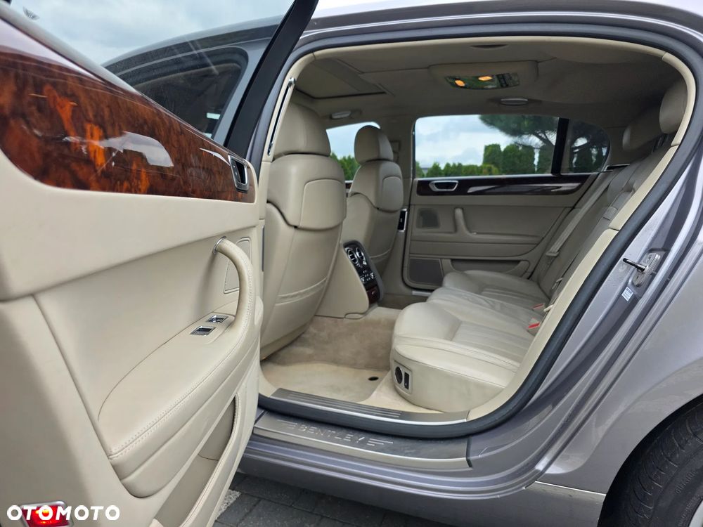 Bentley Flying Spur - 11