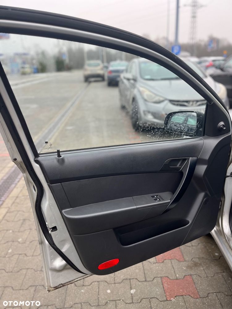 Chevrolet Aveo 1.2 S / Direct - 16