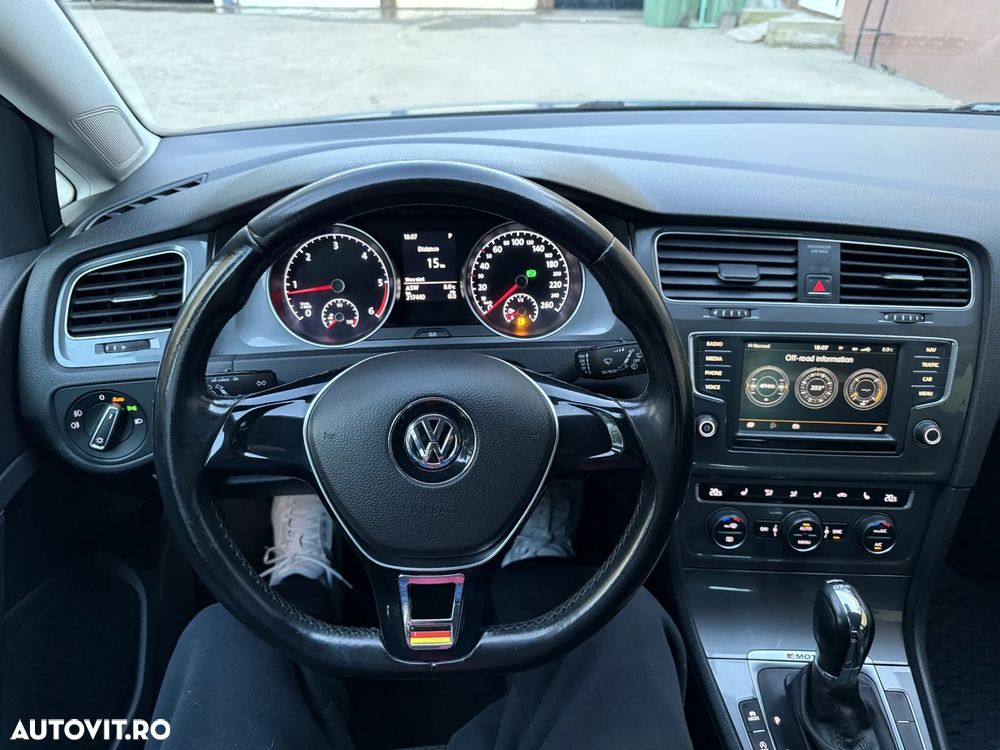 Volkswagen Golf 2.0 TDI DSG 4Motion - 13