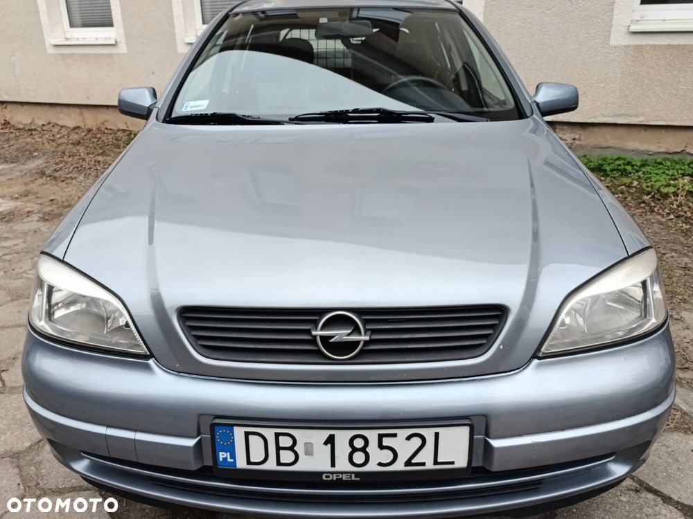 Opel Astra - 2