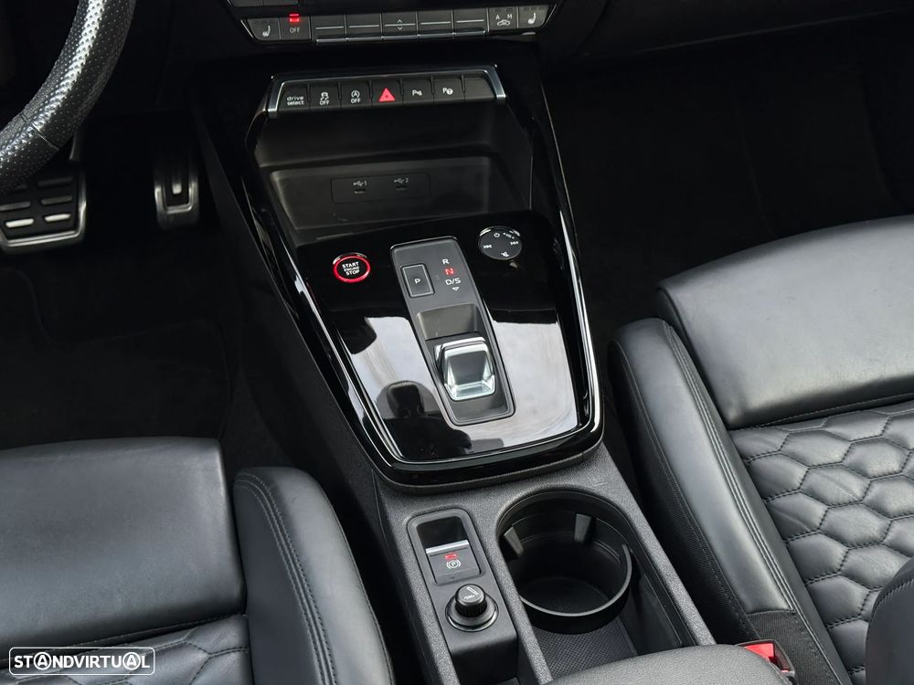 Audi RS3 Sportback 2.5 TFSI quattro S tronic - 39