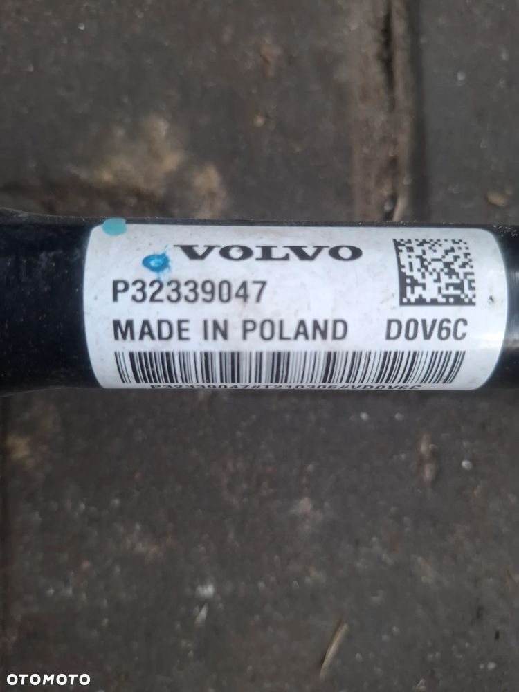 Volvo XC40 Półoś Lewa przód 32339175 - 3