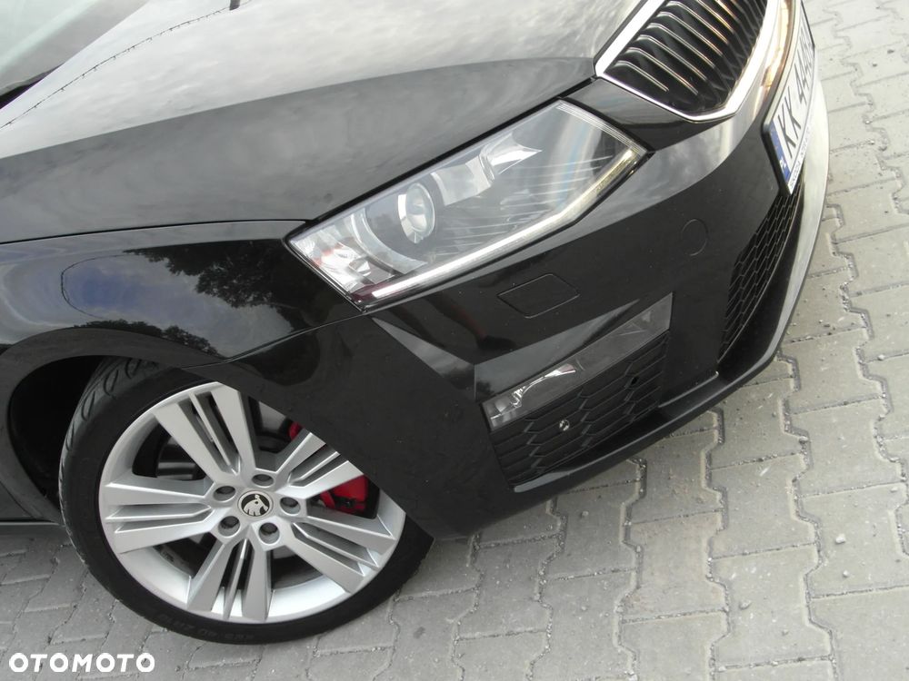 Skoda Octavia 2.0 TDI DSG RS - 14