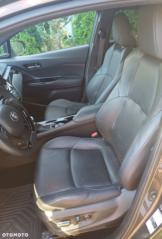 Toyota C-HR - 9