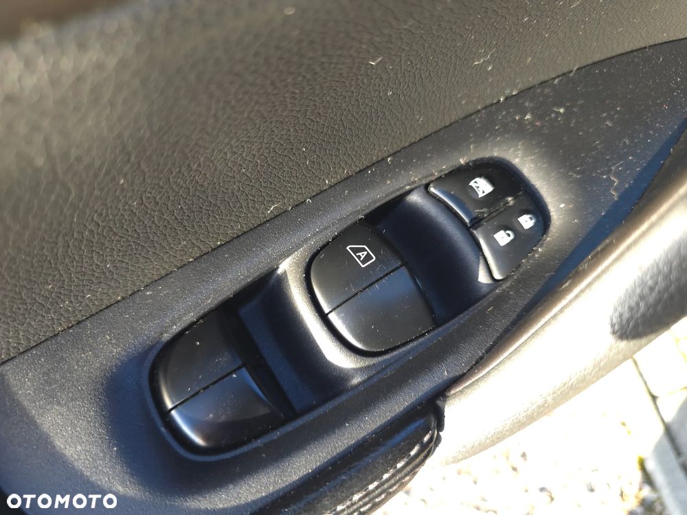 Nissan X-Trail - 19