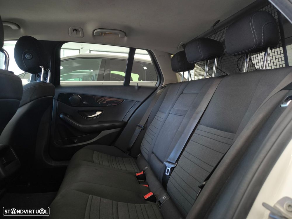 Mercedes-Benz C 180 BlueTEC - 13