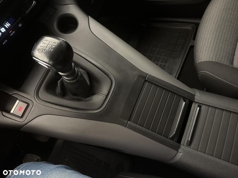 Toyota ProAce - 16