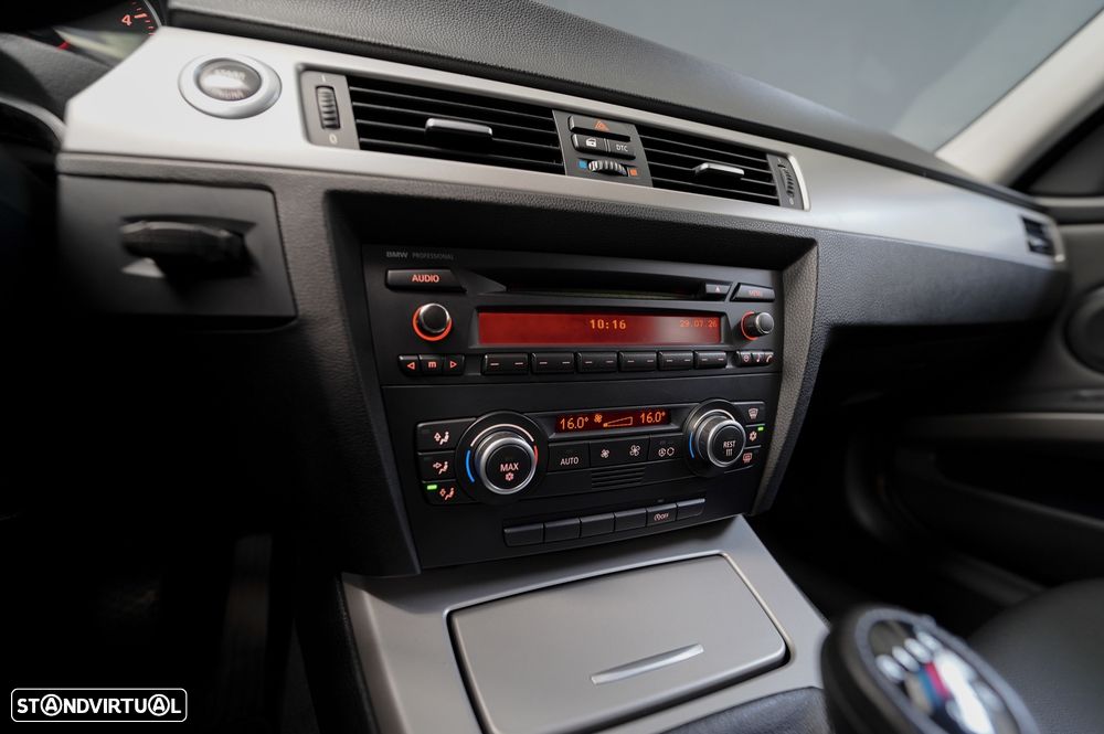 BMW 320 d - 18