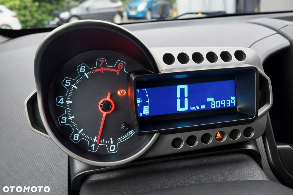 Chevrolet Aveo - 5