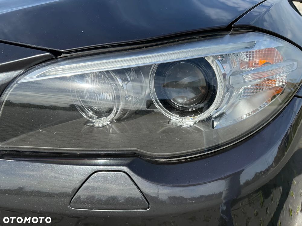 BMW Seria 5 530d Touring Luxury Line - 18