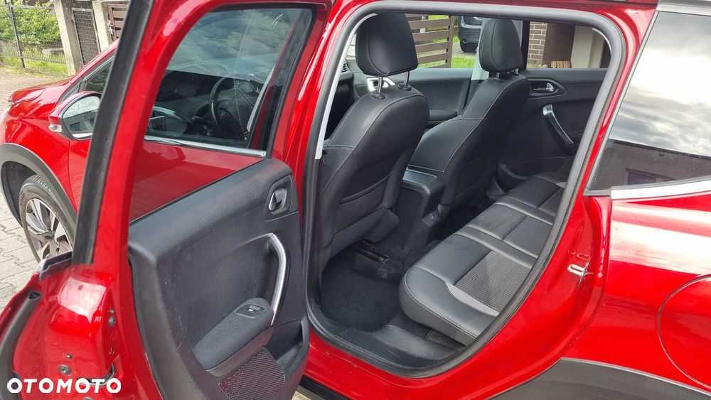 Peugeot 2008 1.2 Pure Tech GPF Allure S&S EAT6 - 11