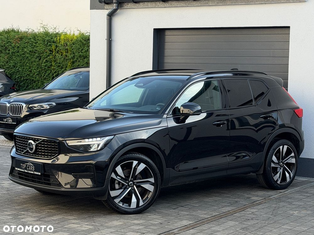 Volvo XC 40 B3 B DKG Ultra Black Edition - 35